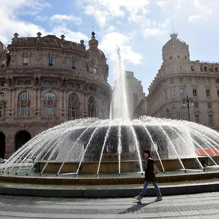 Sole Rosso - Panoramic Aquarium Walk *