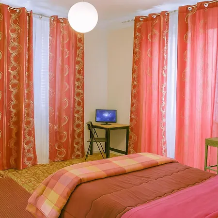 Sole Rosso - Panoramic Aquarium Walk *