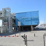 Sole Rosso - Panoramic Aquarium Walk ゲストハウス *