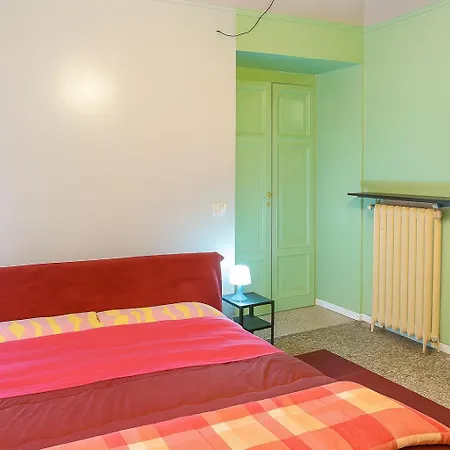 Sole Rosso - Panoramic Aquarium Walk Genua