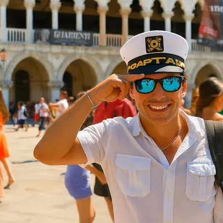 Sole Rosso - Panoramic Aquarium Walk 게스트하우스 *