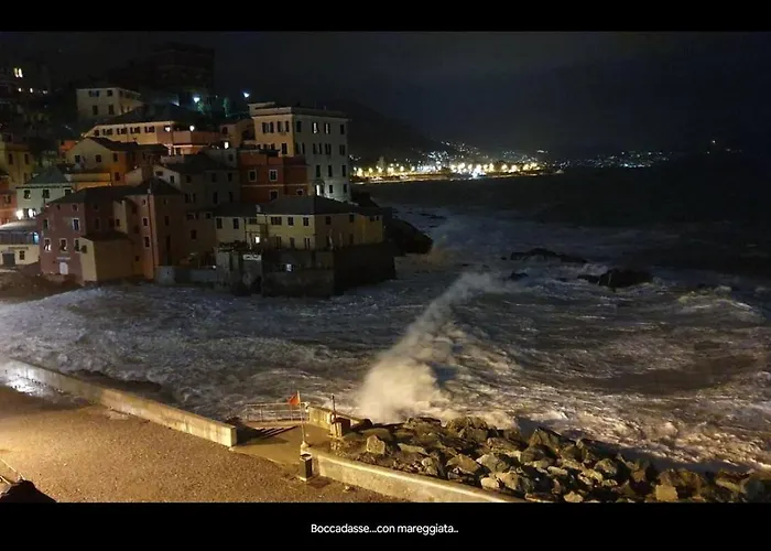 Sole Rosso - Panoramic Aquarium Walk Genua