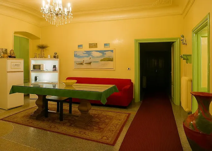 Pensionat Sole Rosso - Panoramic Aquarium Walk *